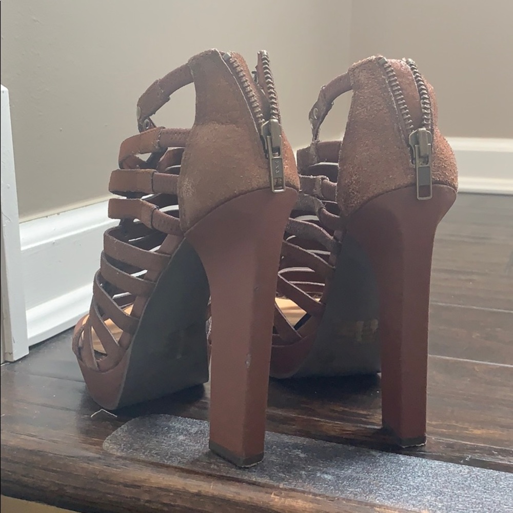 Jessica Simpson Cally heels - Picture 3 of 5